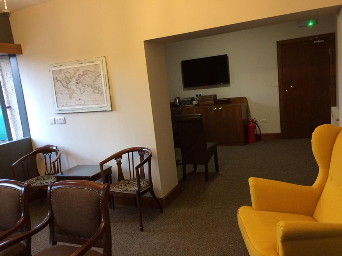 Public Area 3, Crosshill Hotel, Glasgow