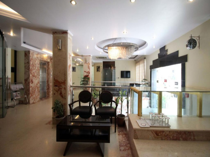 Public Area 1, Fabhotel Marble Arch Karol Bagh, Delhi