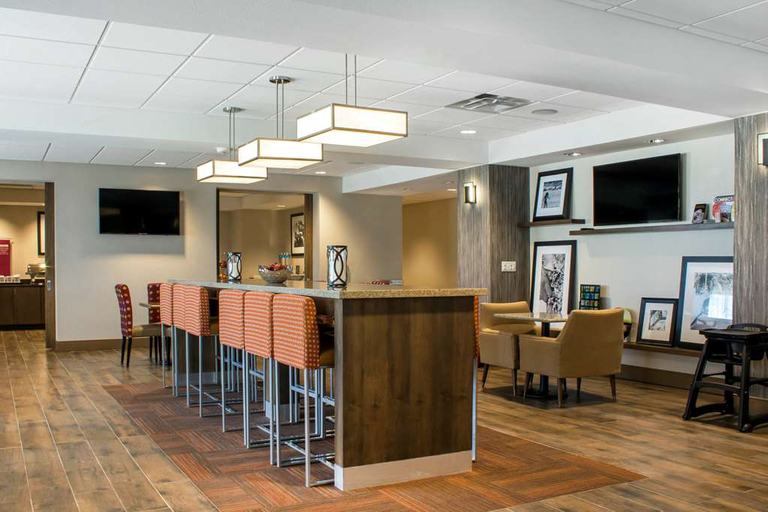 Public Area 3, Hampton Inn Parker, La Paz
