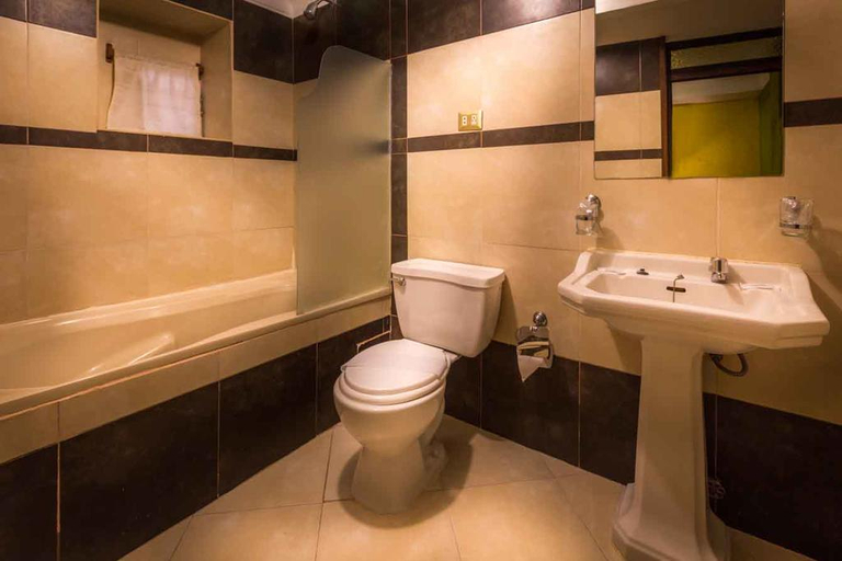 Bathroom 3, Oblitas Plaza de Armas Cusco, Cusco