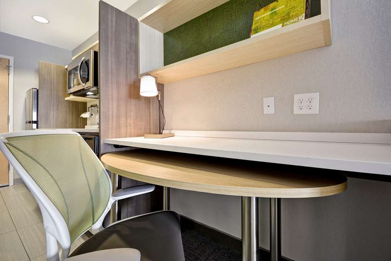 Bedroom 4, Home2 Suites By Hilton Blue Ash Cincinnati, Hamilton