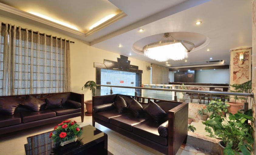 Public Area 5, Fabhotel Marble Arch Karol Bagh, Delhi