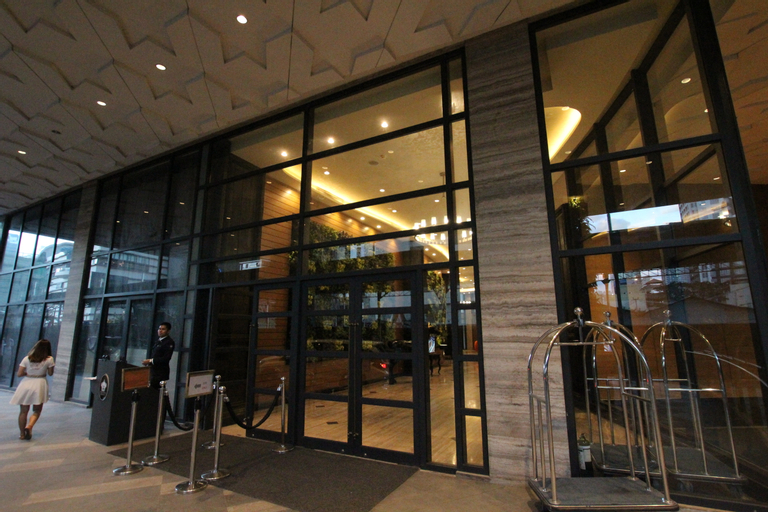 SIGLO SUITES @ The Knightsbridge Residences, Makati City