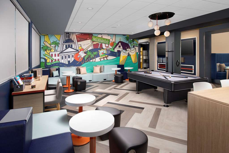 Public Area 2, Tru by Hilton Tallahassee Central, Leon