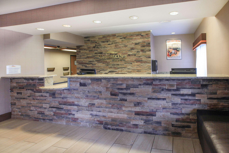 Public Area 2, Baymont by Wyndham Auburn, De Kalb