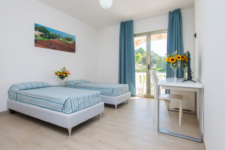 Bedroom 3, Eden Resort Country, Lecce