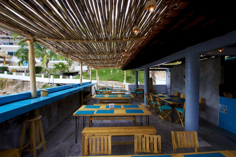 Food & Drinks 5, Hotel Acantilado, Cabo Corrientes