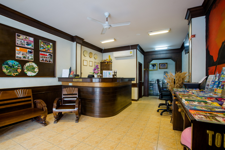 Public Area 2, Baan Veerakit Guesthouse, Pulau Phuket