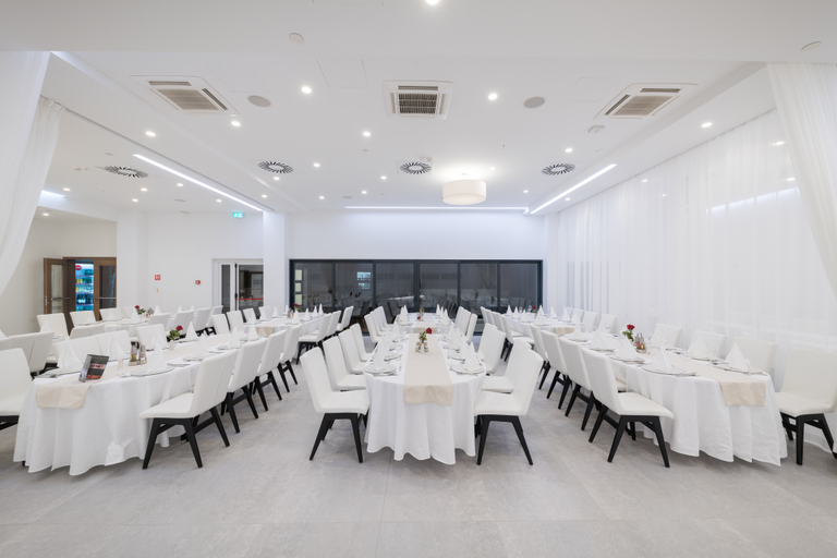 Food & Drinks 3, Garden Hill, Velika Gorica