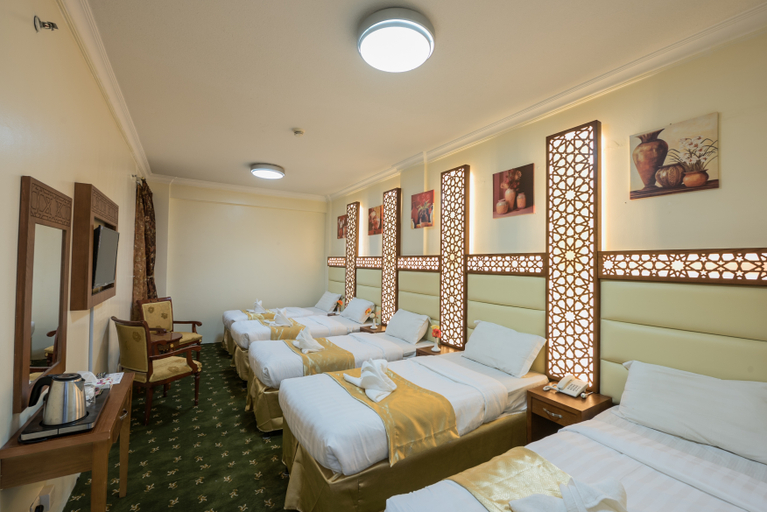 Bedroom 3, Rawda Al Mukhtara Hotel, Al Madinah Al Munawwarah