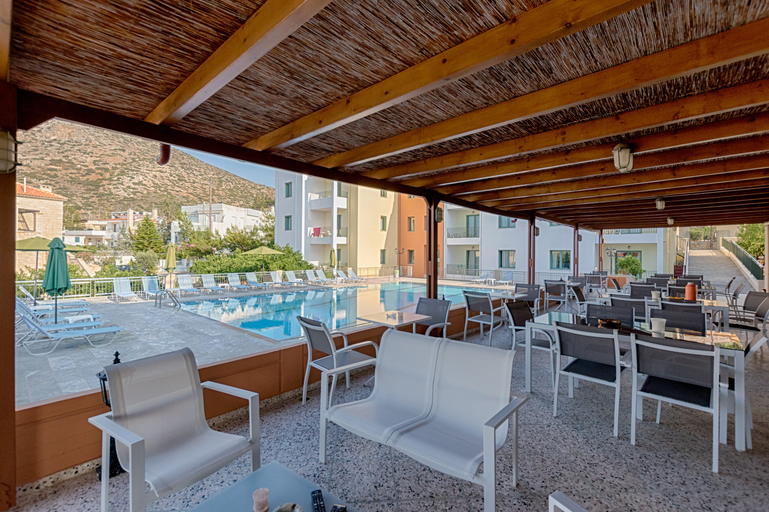 Food & Drinks 5, Mitos Village, Crete