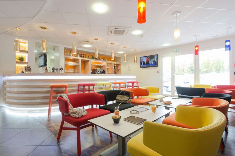 Public Area 2, Ibis Styles La Rochelle Centre les Minimes, Charente-Maritime