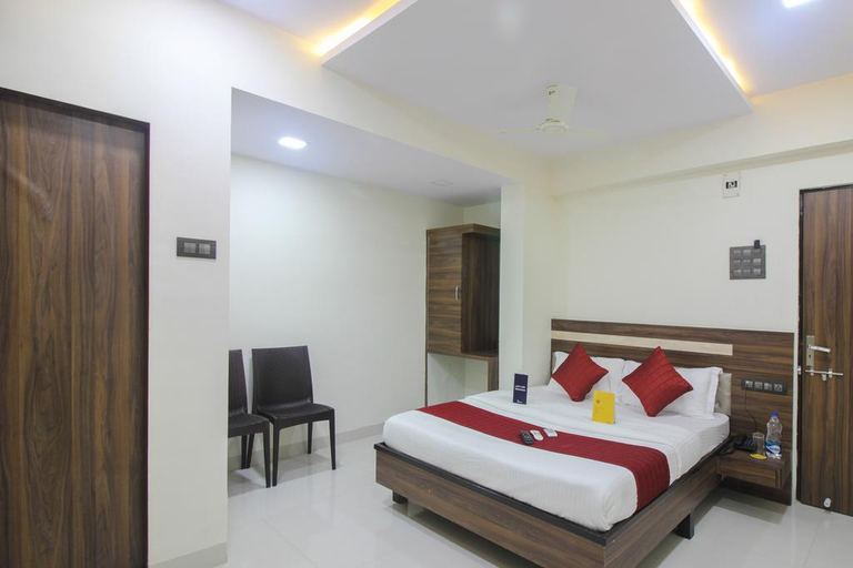 Bedroom 3, FabHotel Parimeet Navi Mumbai, Thane