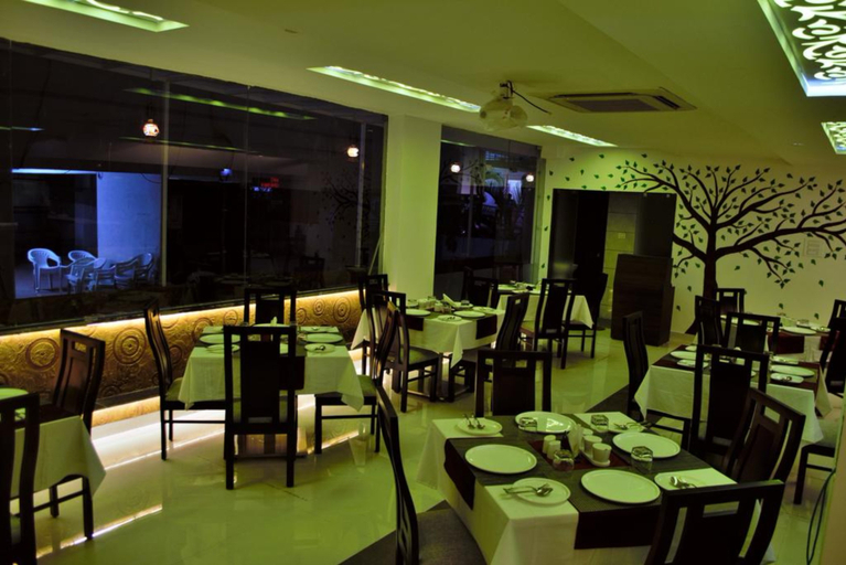 Food & Drinks 5, FabHotel Prime Prowell Crown - Nr TCS Deccan Park, Hitech City, Hyderabad