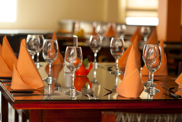 Food & Drinks 4, Embassy, Quito
