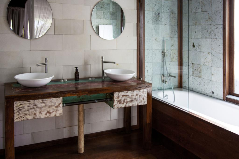 Bathroom 5, Sentidos Beach Retreat, Jangamo