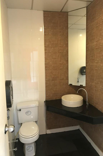 Bathroom 5, Paradise Inn Chonburi, Muang Chon Buri