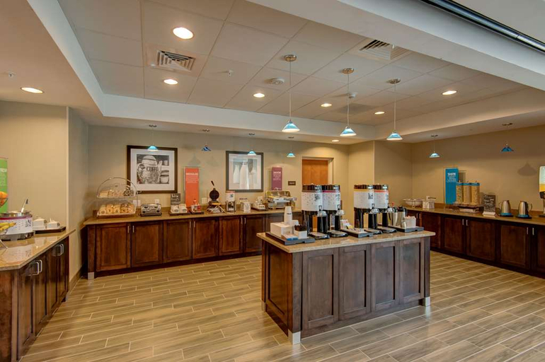 Public Area 3, Hampton Inn by Hilton Plant City, Hillsborough