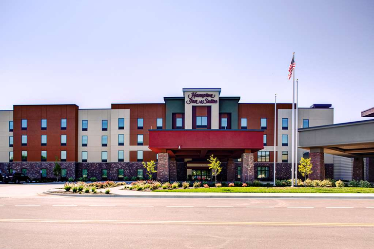 Exterior & Views 2, Hampton Inn & Suites Pittsburg Kansas Crossing, Crawford