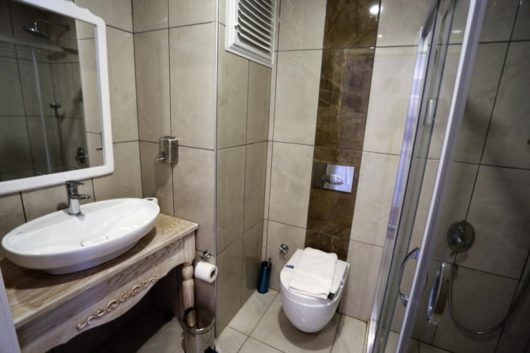 Bathroom, Cennet Life Hotel, Fethiye