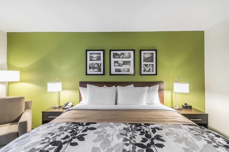 Bedroom 3, Sleep Inn & Suites Columbia, Adair