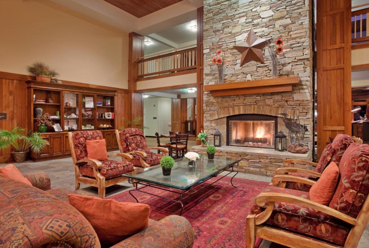 Public Area 2, Running Y Resort, Klamath
