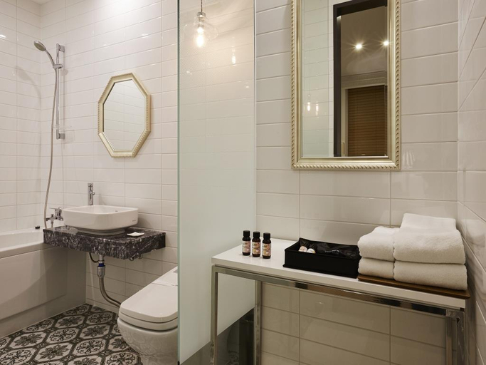 Bathroom 4, Urban Island, Jeju