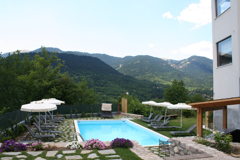 Sport & Beauty 5, Forest Suites, Central Greece