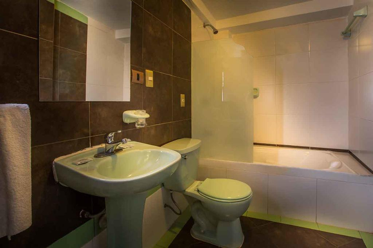 Bathroom 3, Oblitas Plaza de Armas Cusco, Cusco