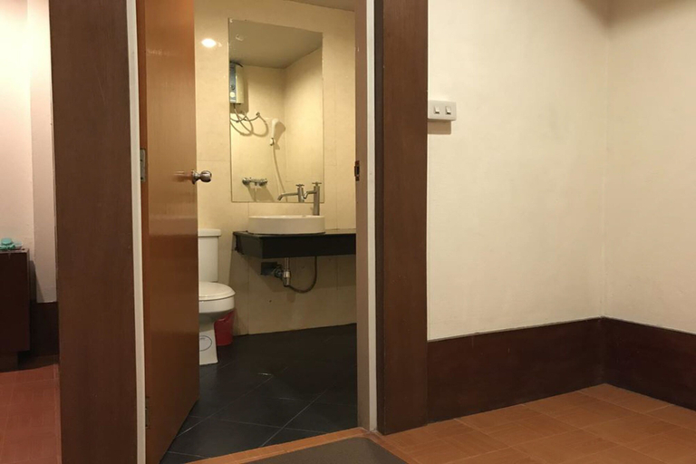 Bathroom 3, Paradise Inn Chonburi, Muang Chon Buri