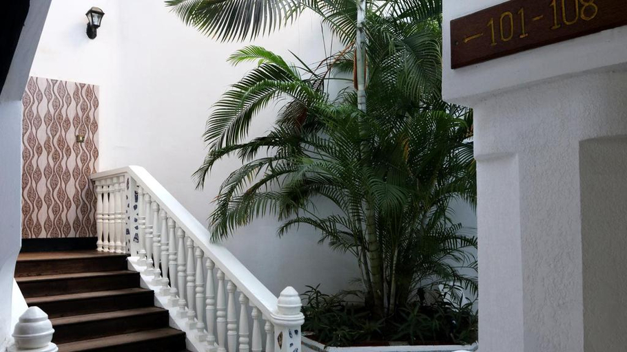 Public Area 2, Tausi Palace Hotel, Mjini