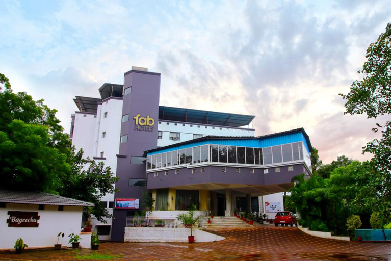Exterior & Views, FabHotel Suryakiran Chinchwad, Pune