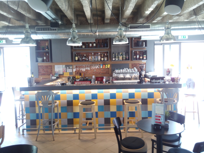 Food & Drinks 5, The Loop, Zagreb