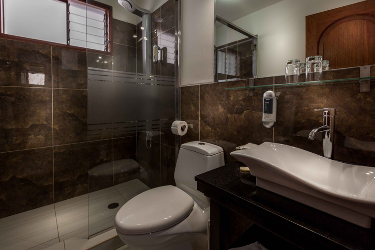 Bathroom 4, Illa Hotel, Cusco