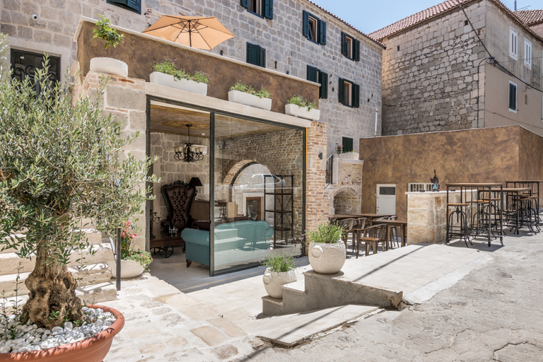 Exterior & Views 2, Heritage Palace Varos - Quaint & Elegant Hotels, Split