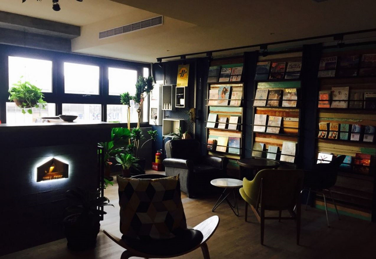 Public Area 2, Chill Roof, Taipei City