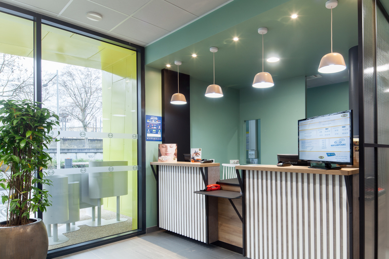 Public Area 2, B&B HOTEL NANTERRE Rueil Malmaison, Hauts-de-Seine