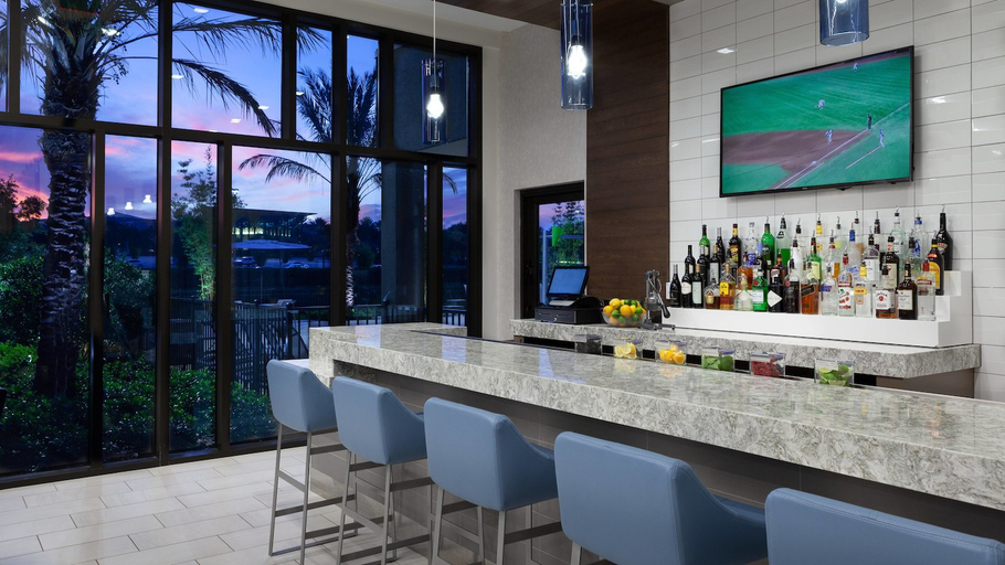 Food & Drinks 5, SpringHill Suites Orlando at Millenia, Orange