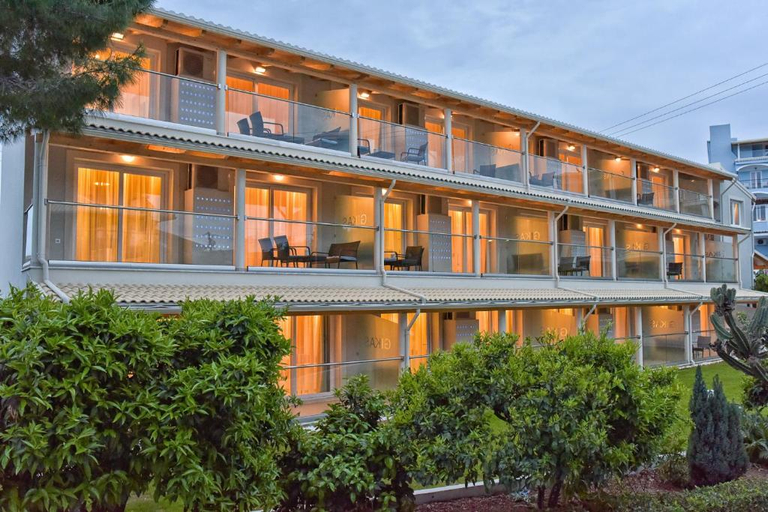 Exterior & Views