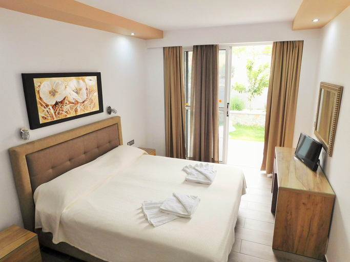 Bedroom 2, Sunshine Hotel Lardos, South Aegean
