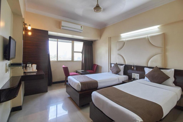 Bedroom 3, Hotel Yogi Broadway, Chembur, Mumbai Suburban
