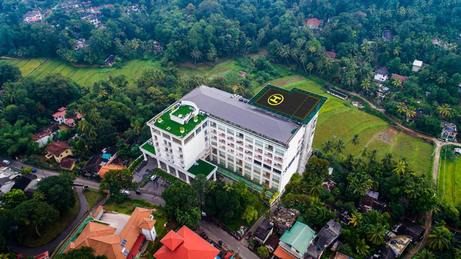 Exterior & Views 5, The Golden Crown Hotel, K.F.G. & G. Korale