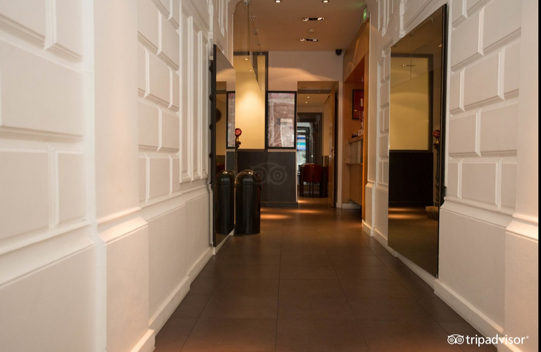 Public Area 3, Grand Hotel Leveque, Paris
