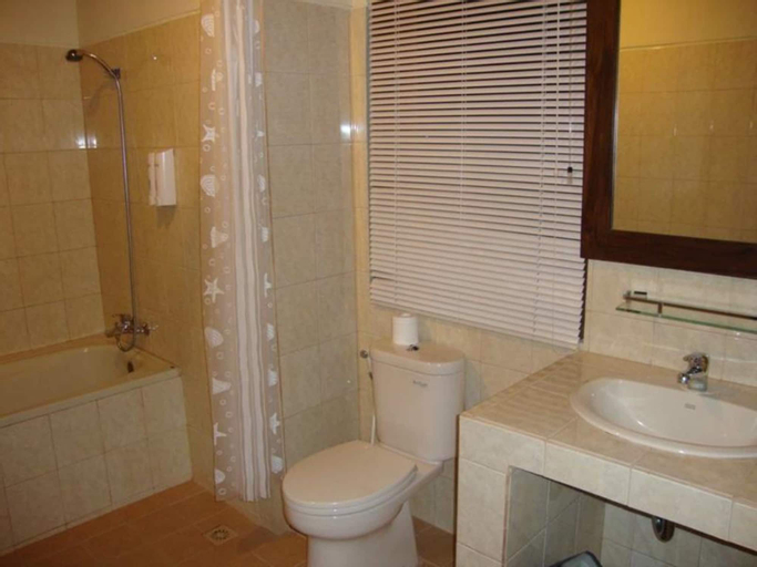 Bathroom 5