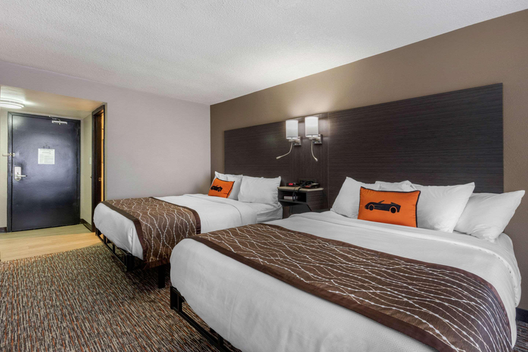 Bedroom 3, VetteCity Hotel, Warren