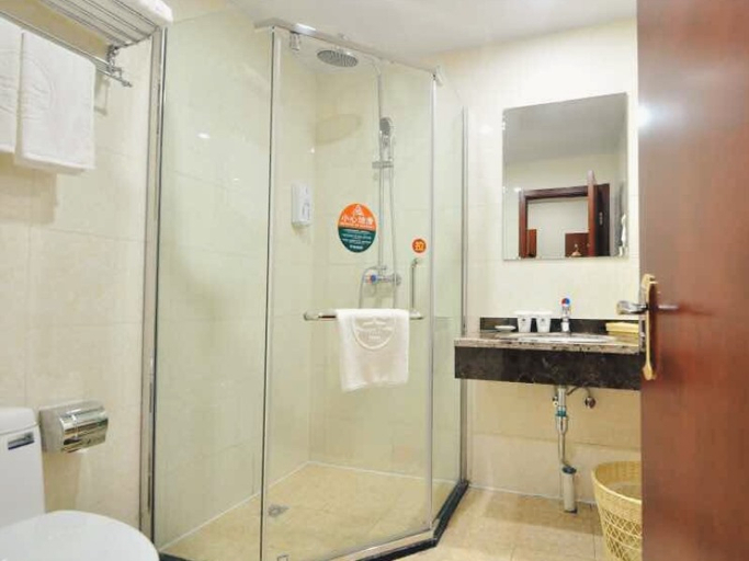Bathroom 4, GreenTree Inn Anhui Hefei Changjiang West Road Kex, Hefei