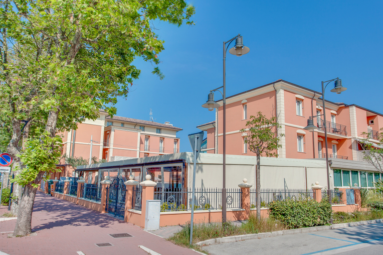 Exterior & Views 2, Hotel De La Ville, Forli' - Cesena