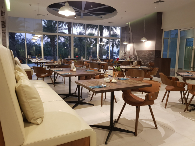 Food & Drinks 4, White Sand Beach Residences Pattaya, Sattahip