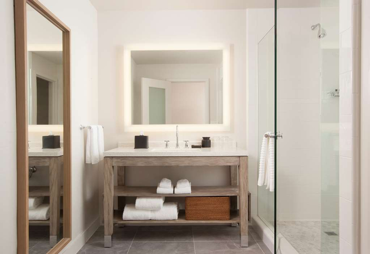 Bathroom 4, Holiday Inn Phoenix West, Maricopa