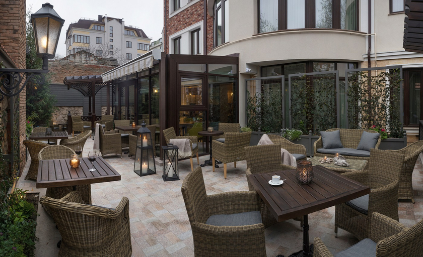 Food & Drinks 4, Zentrum Hotel